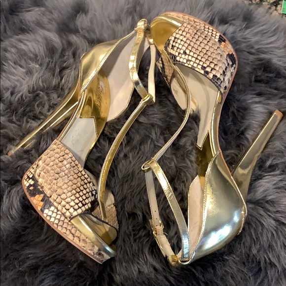 Michael Kors gold Heels *NEW* - Picture 2 of 8